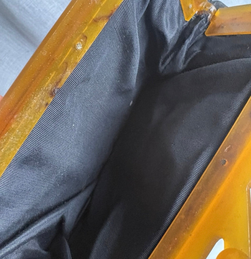 Vintage kisslock clutch black fabric interior