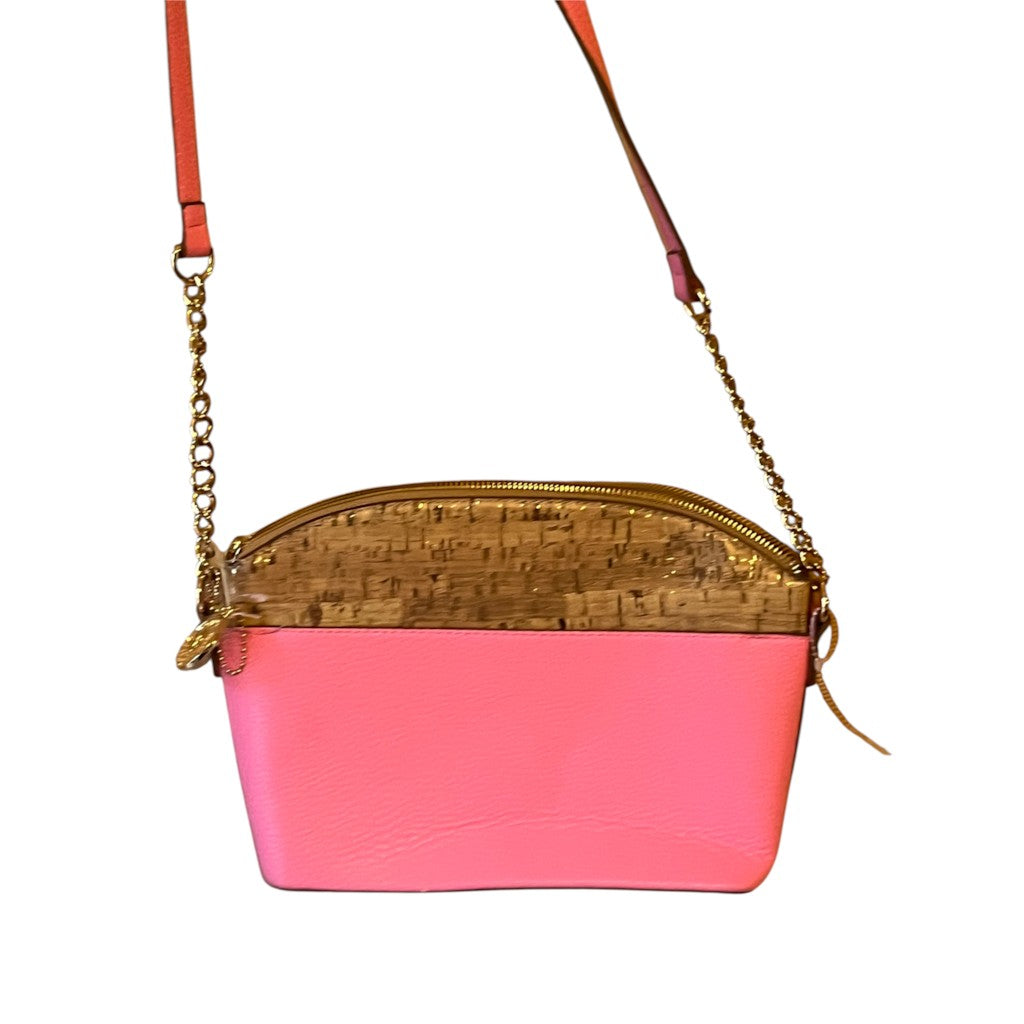 Recycle Me Fancy pink pebbled leather and natural cork crossbody bag with a gold chain strap and lion emblem accent.